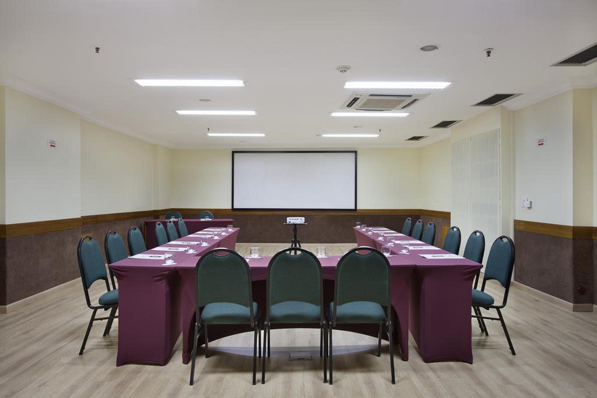 Hotel Scorial Rio 4*